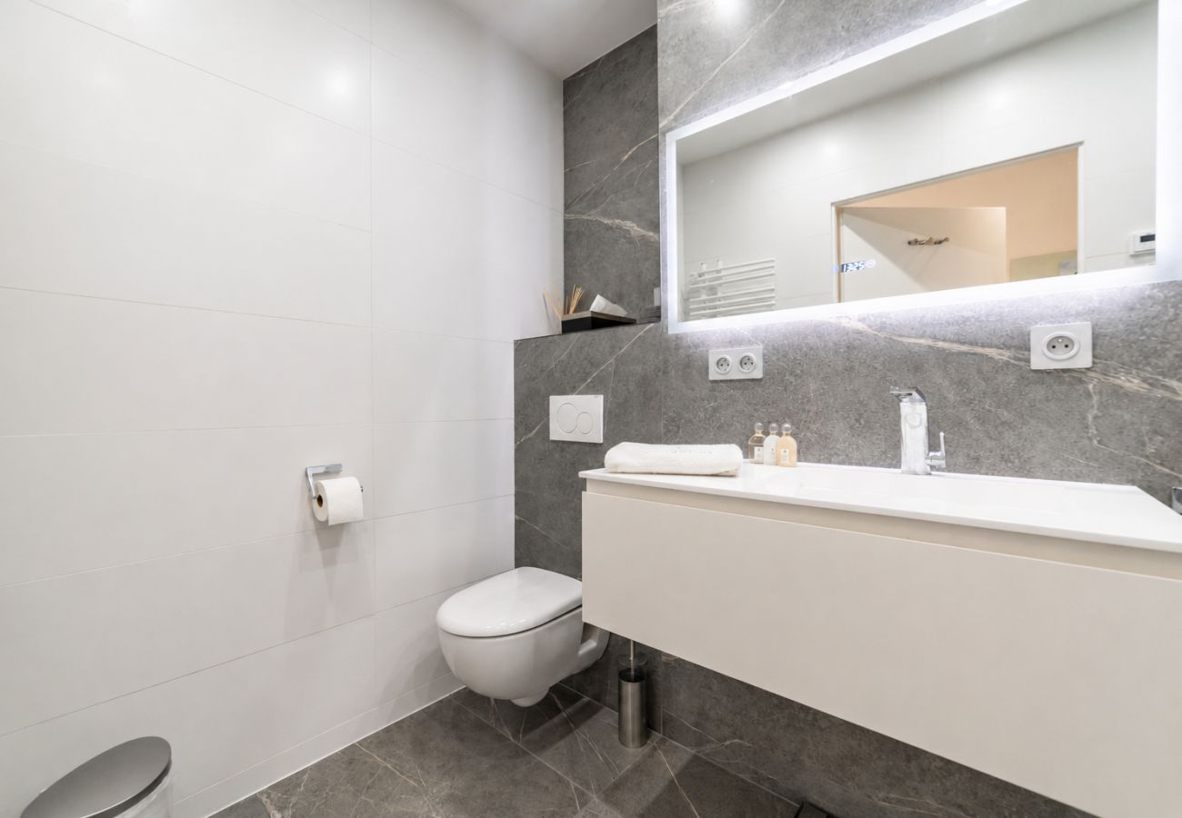 Apartment in Cannes - sk Kem15 vue mer et accès mer
