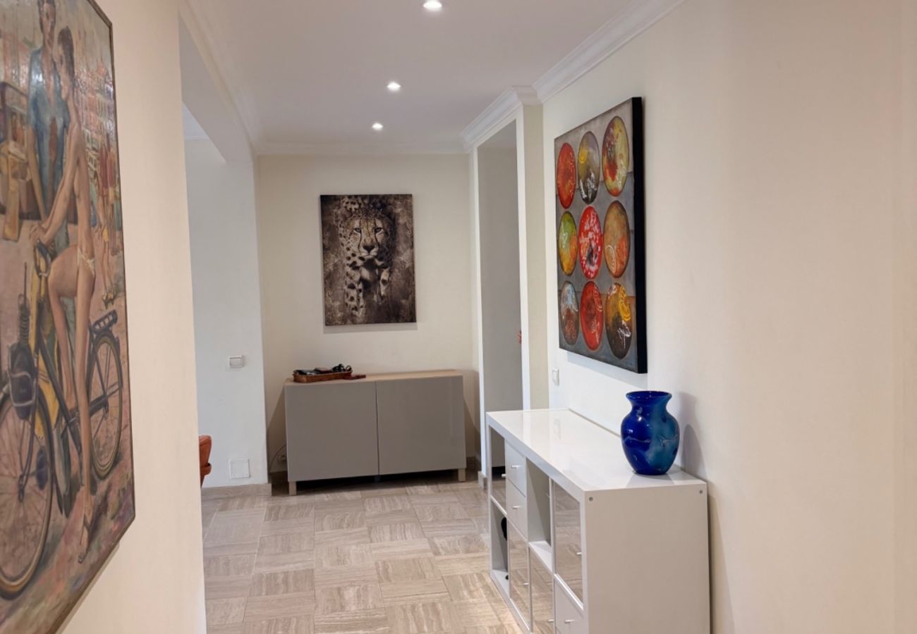 Apartment in Cannes - BELLE PLAGE 3, vue  mer