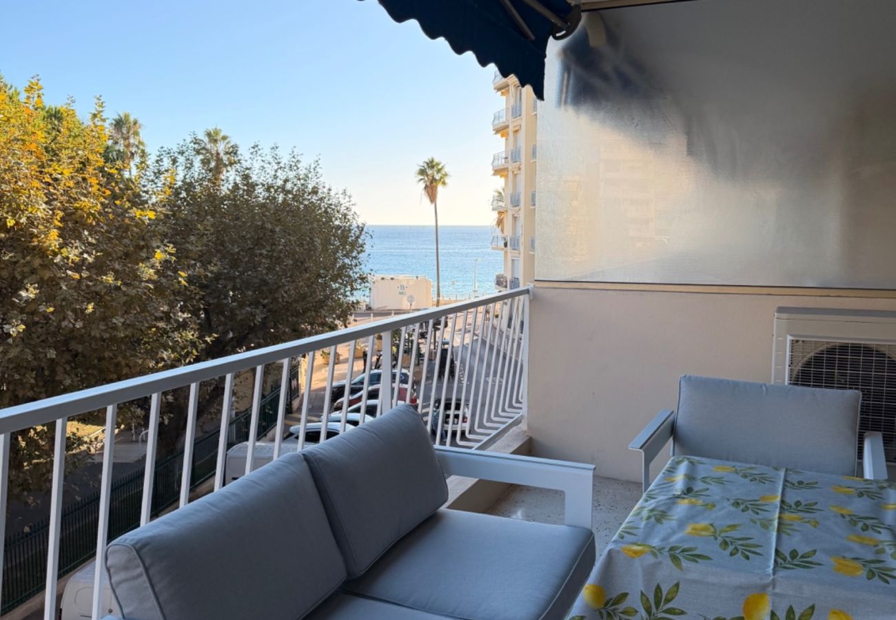 Apartment in Cannes - BELLE PLAGE 3, vue  mer