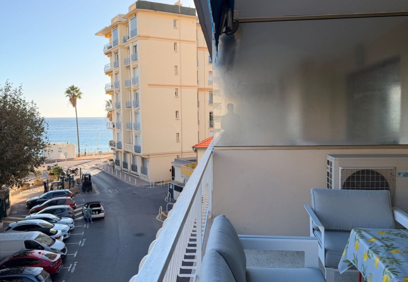 Apartment in Cannes - BELLE PLAGE 3, vue  mer