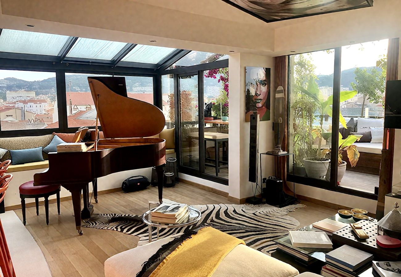 Apartment in Cannes - Gray d'Albion Penthouse, rooftop 30m2 & Jacuzzi