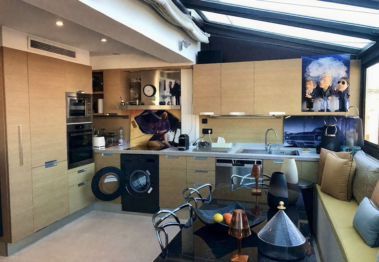Apartment in Cannes - Gray d'Albion Penthouse, rooftop 30m2 & Jacuzzi