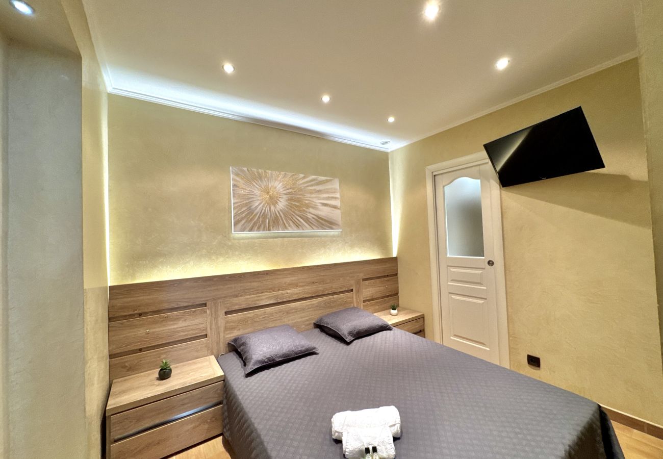 Apartment in Cannes - MEY42 / MEYNADIER