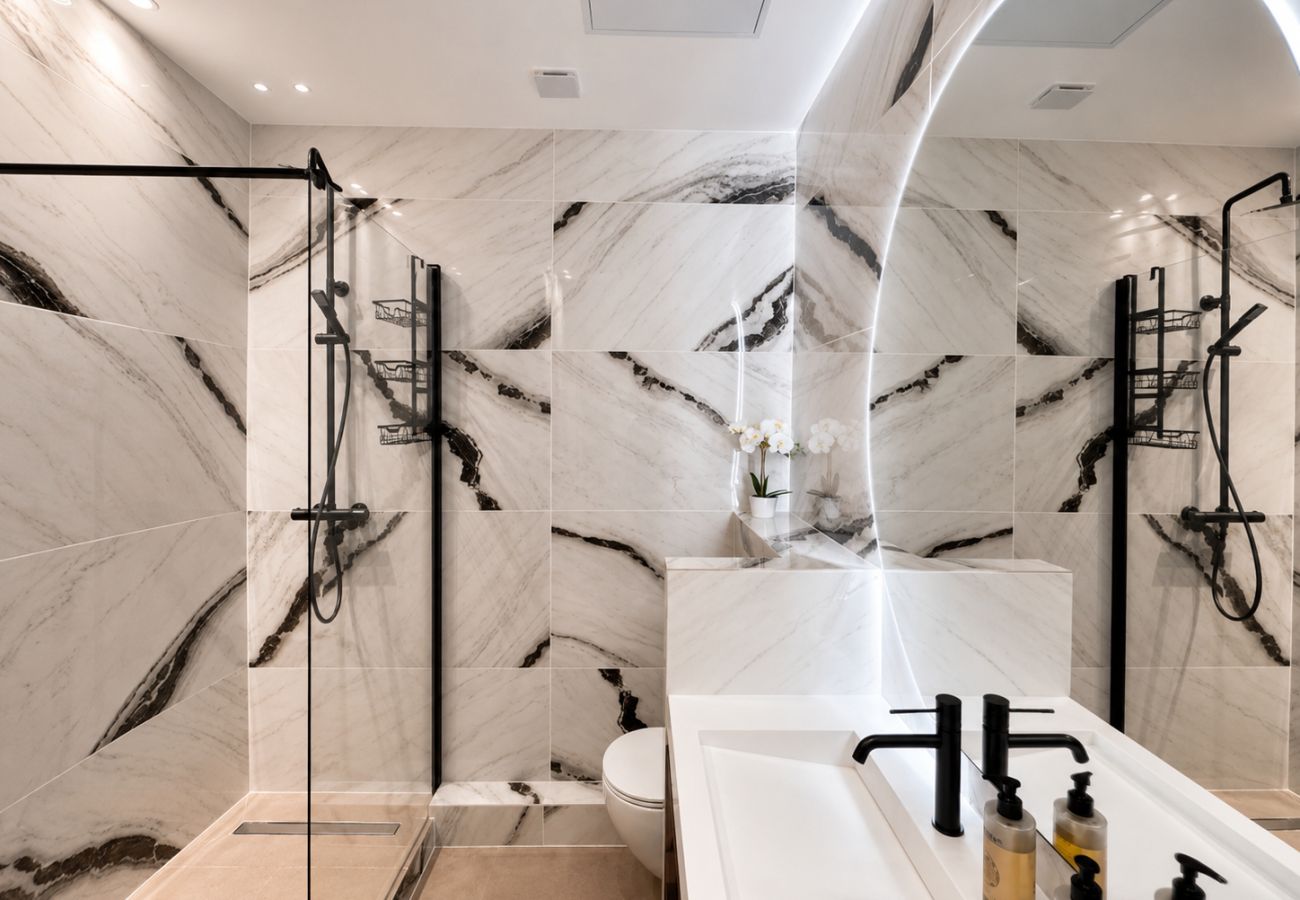 Apartment in Cannes - OYA urban chic 3 pièces centre Cannes à deux pas d