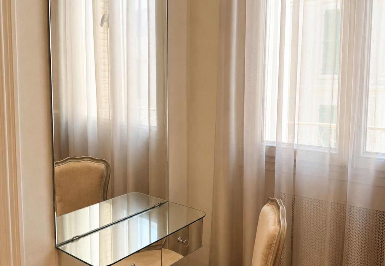 Apartment in Cannes - Le Castel – Cannes Centre, proche Palais & plage