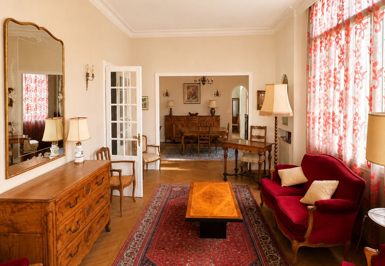 Apartment in Cannes - Le Castel – Cannes Centre, proche Palais & plage