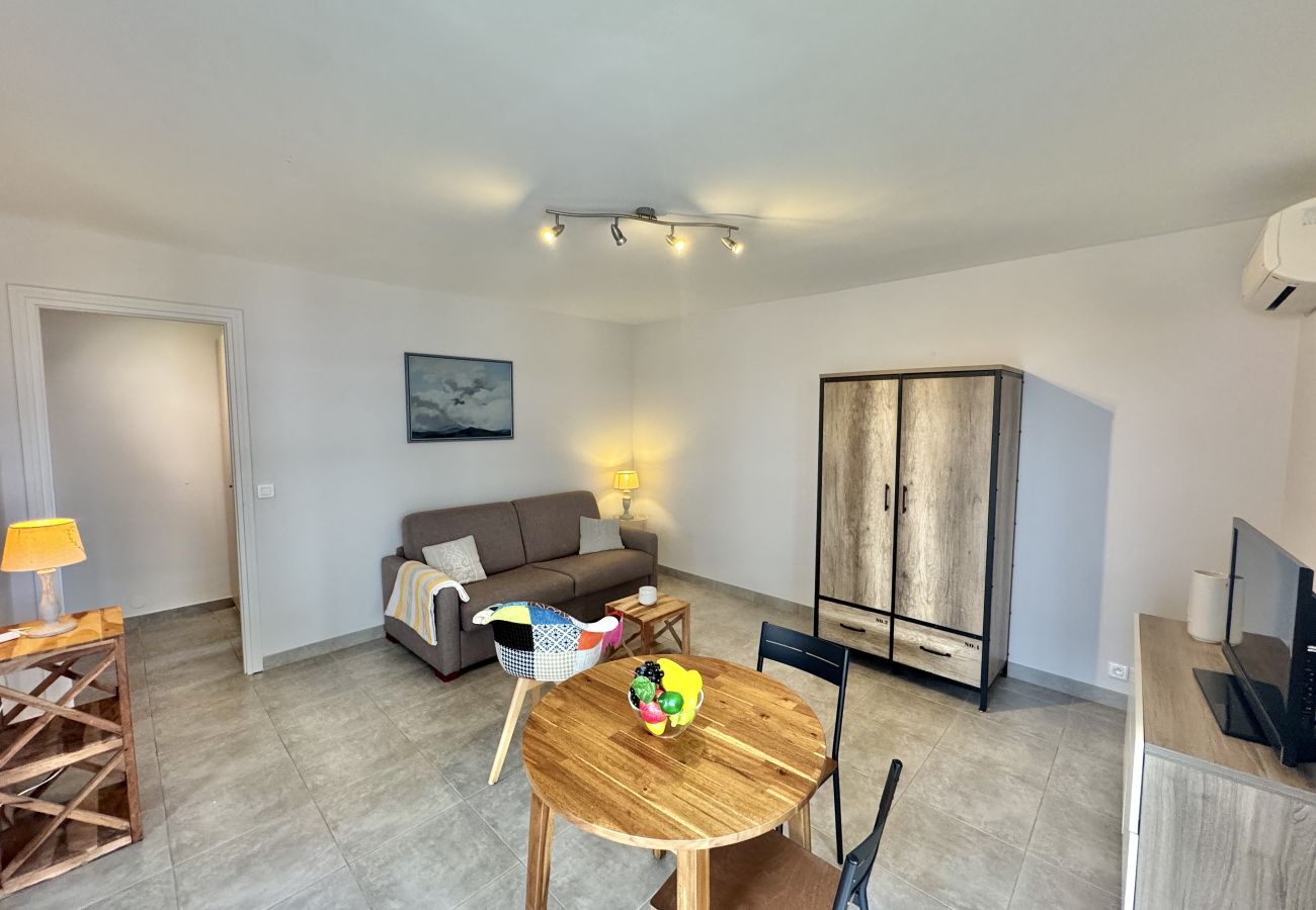 Apartment in Cannes - CAP BEACH