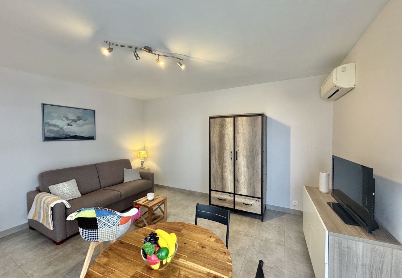 Apartment in Cannes - CAP BEACH