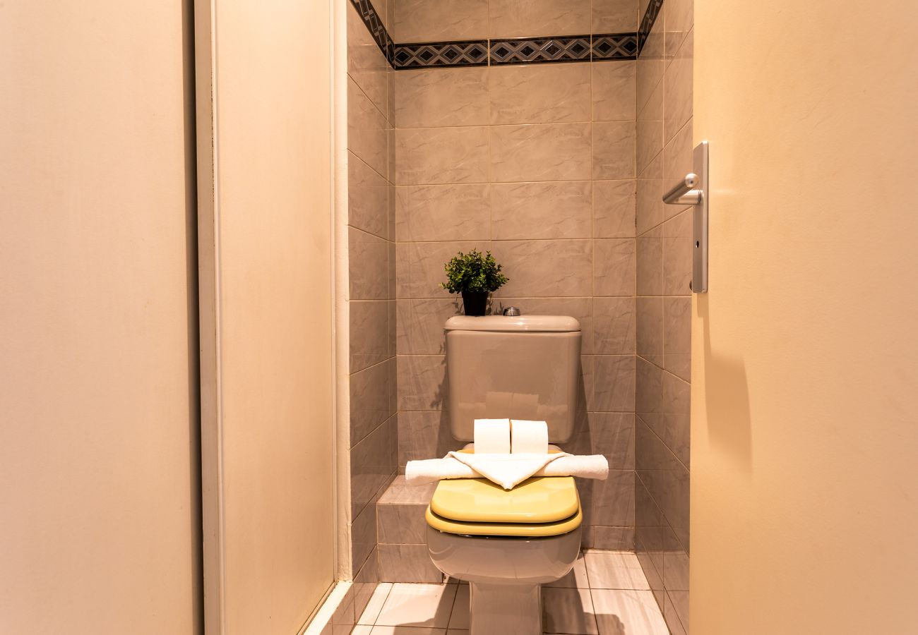 Appartement à Cannes - PET231 Bel appartement situé Quai St. Pierre