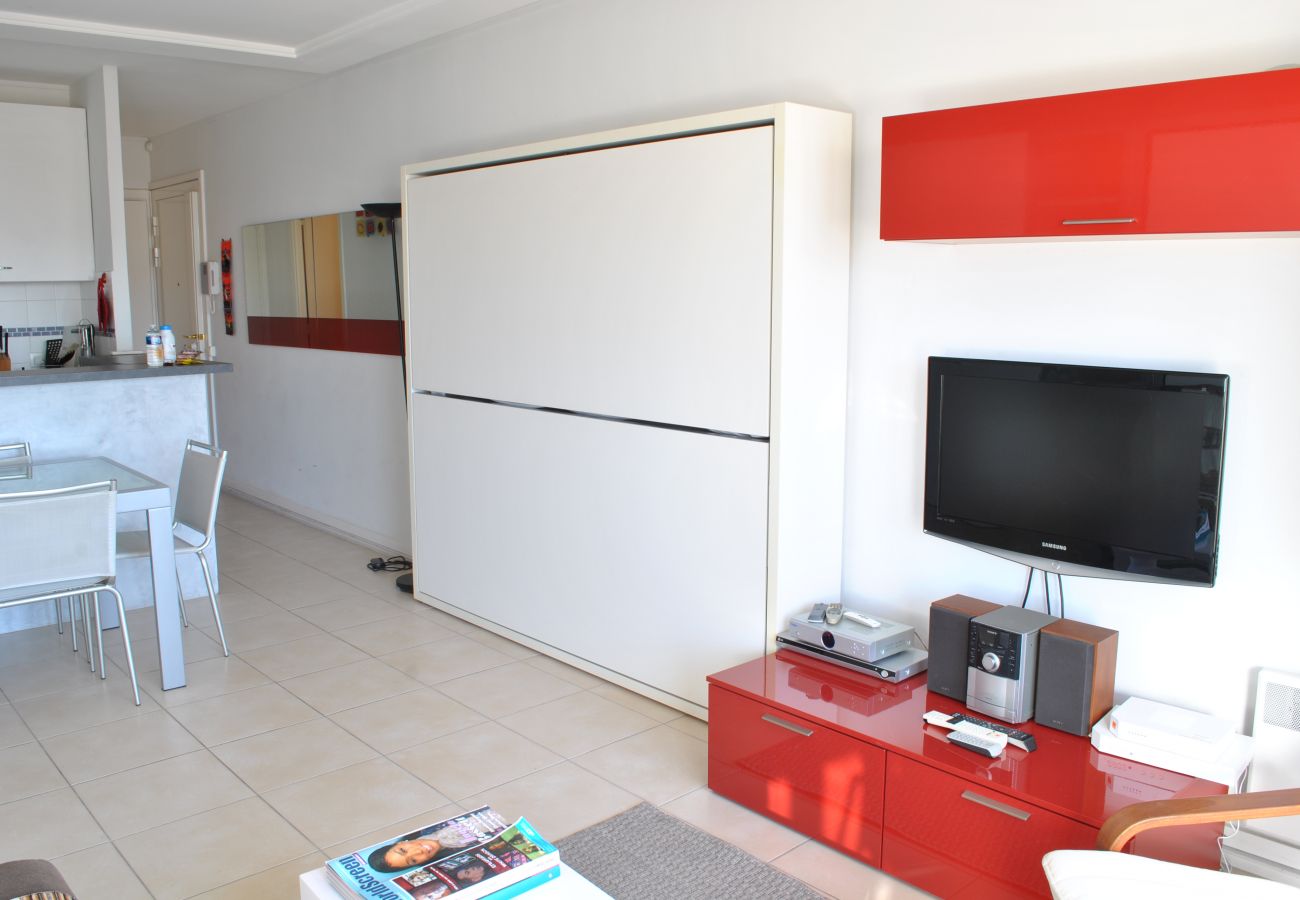 Salon cosy avec décoration