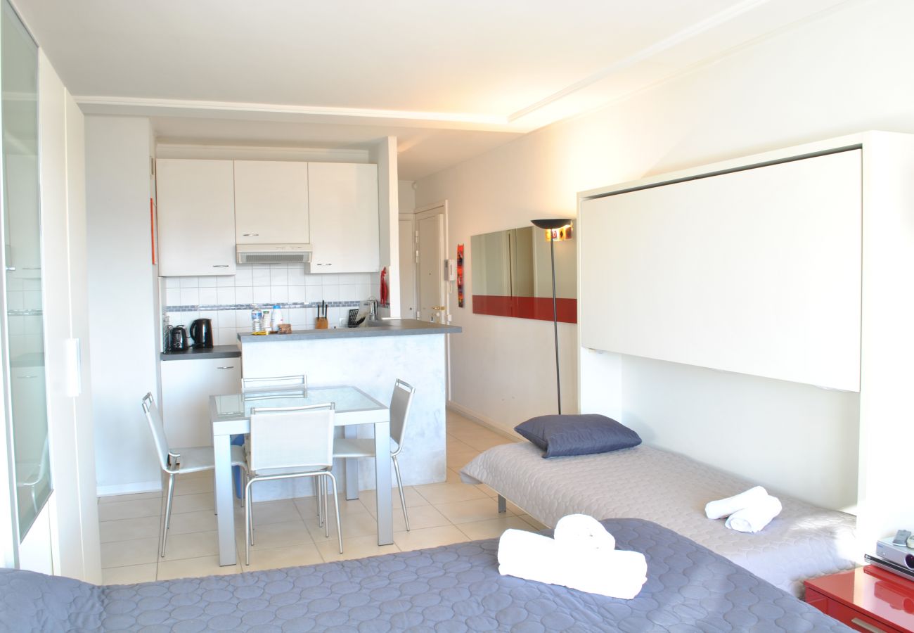 Studio à Cannes - VEN1182 / Residence Grand Hotel / 1P