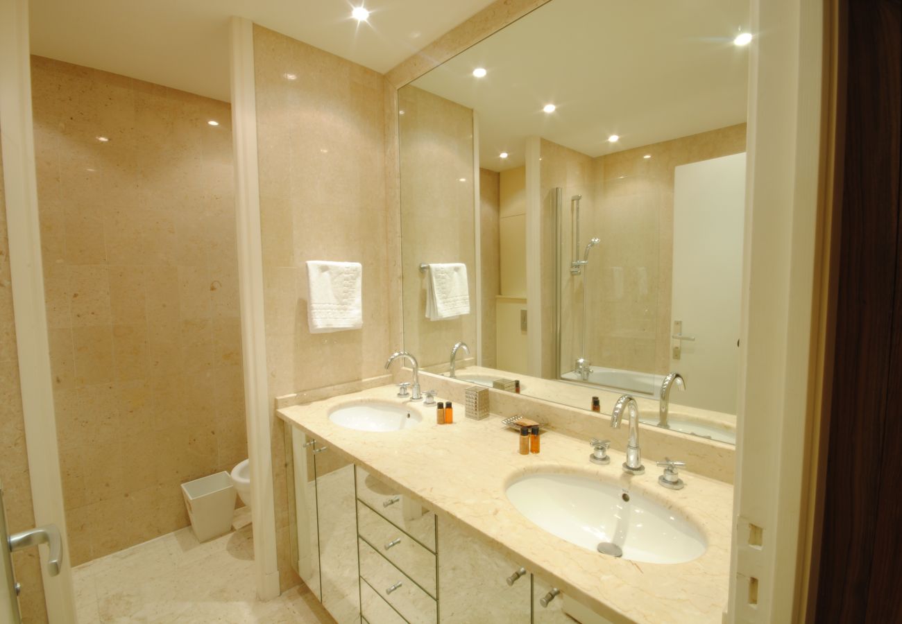 Appartement à Cannes - ALI1165 / Grand 2 pièces moderne terrasse