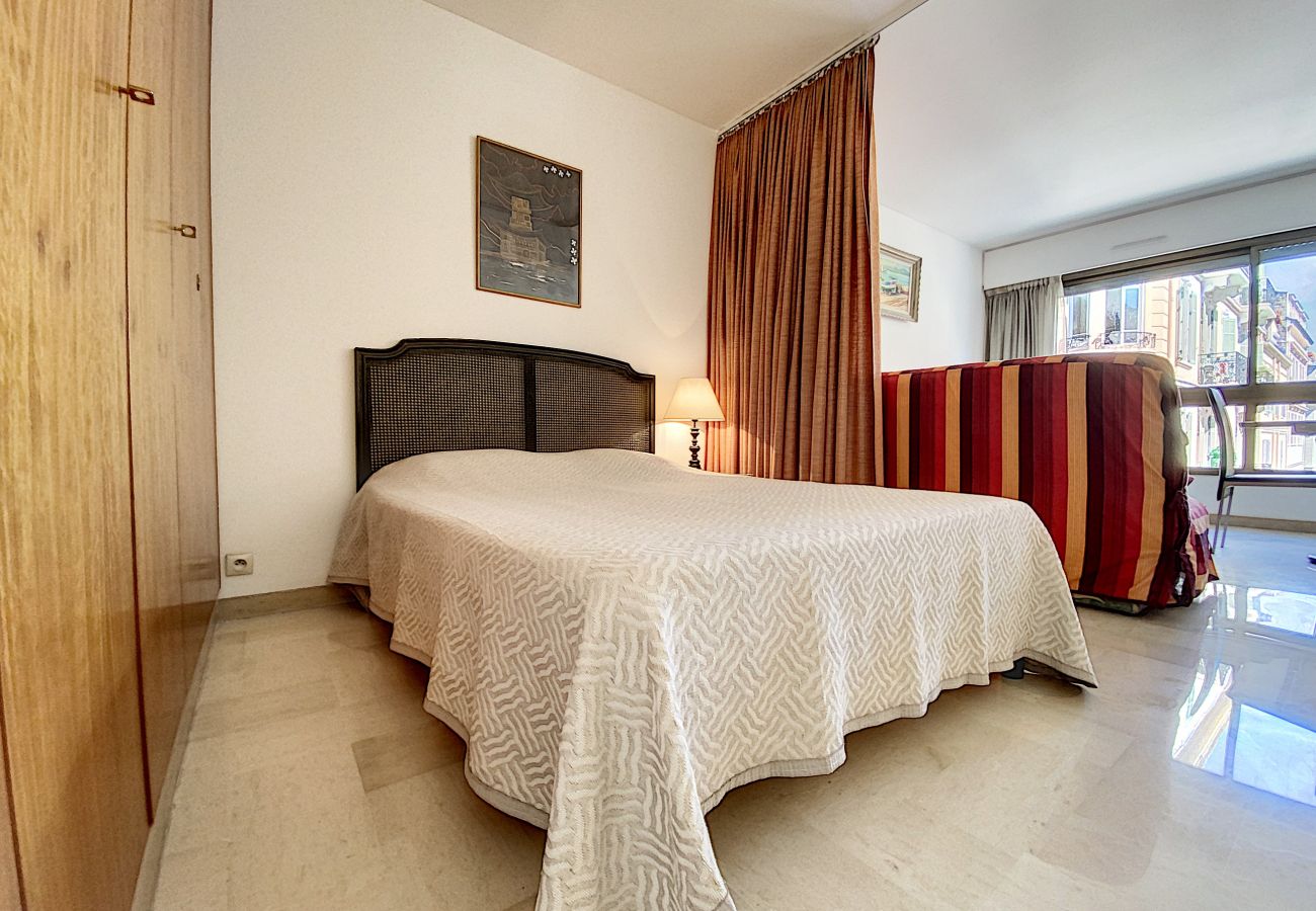 Studio à Cannes - BON500 Studio Gray d'Albion Residence