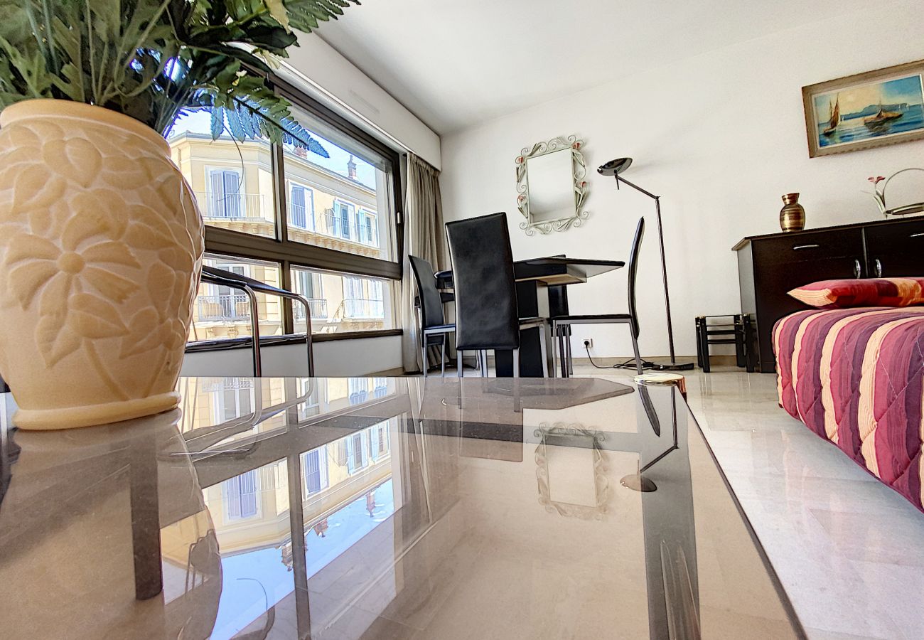 Studio à Cannes - BON500 Studio Gray d'Albion Residence