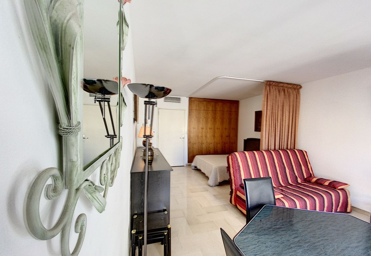 Studio à Cannes - BON500 Studio Gray d'Albion Residence