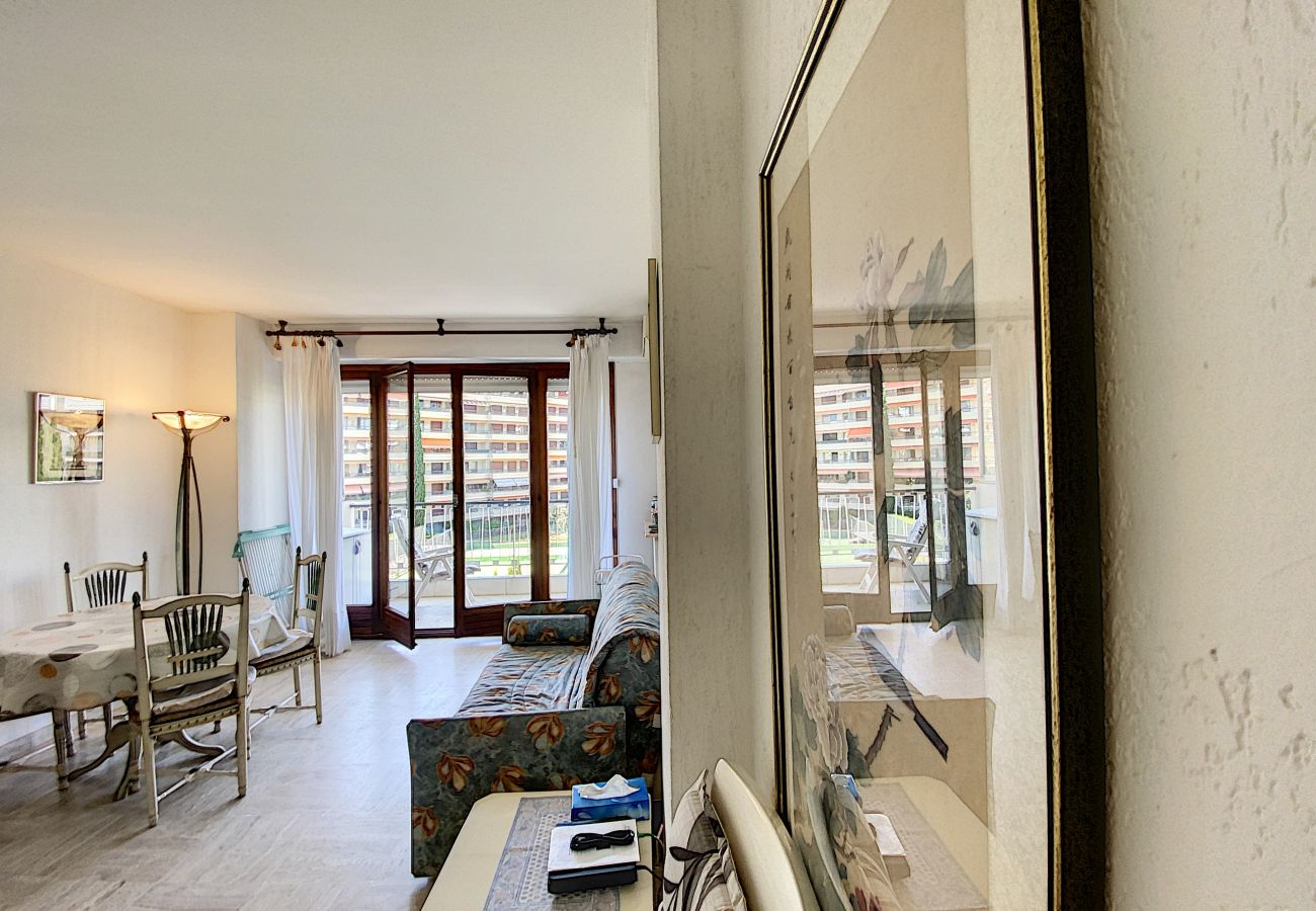 Appartement à Cannes - ZEL5392 / Le Bosquet / 1P