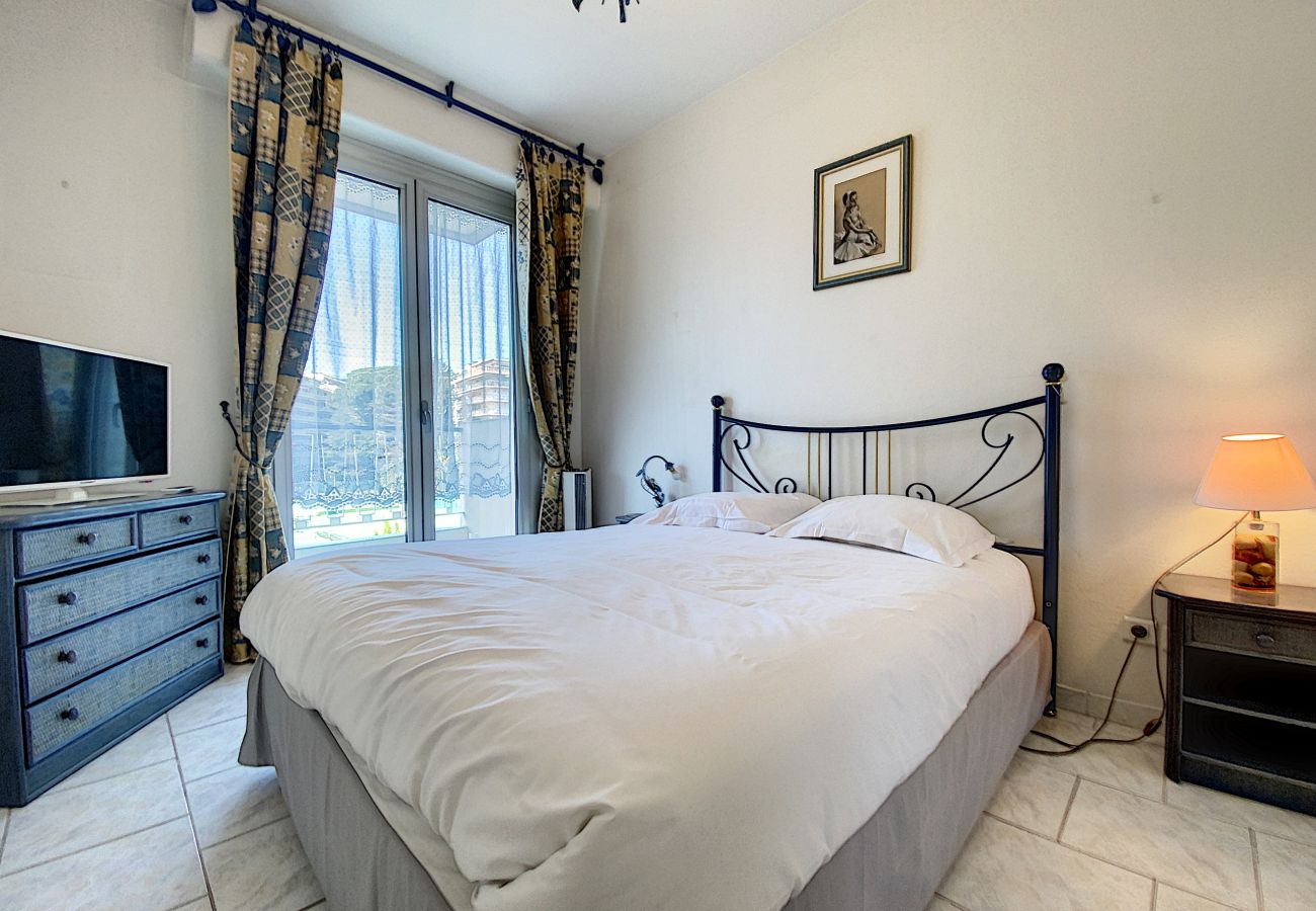 Appartement à Cannes - ZEL5392 / Le Bosquet / 1P