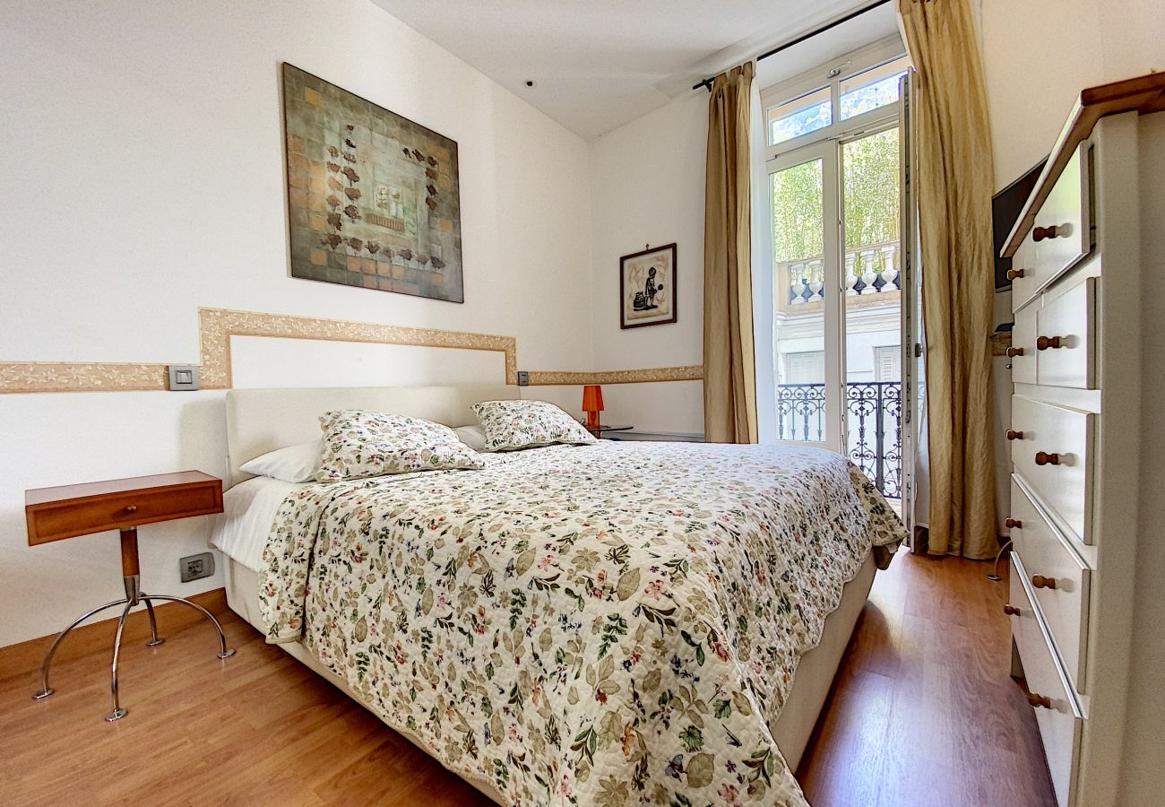 Appartement à Cannes - RAN44 Au centre ville 2 chambres
