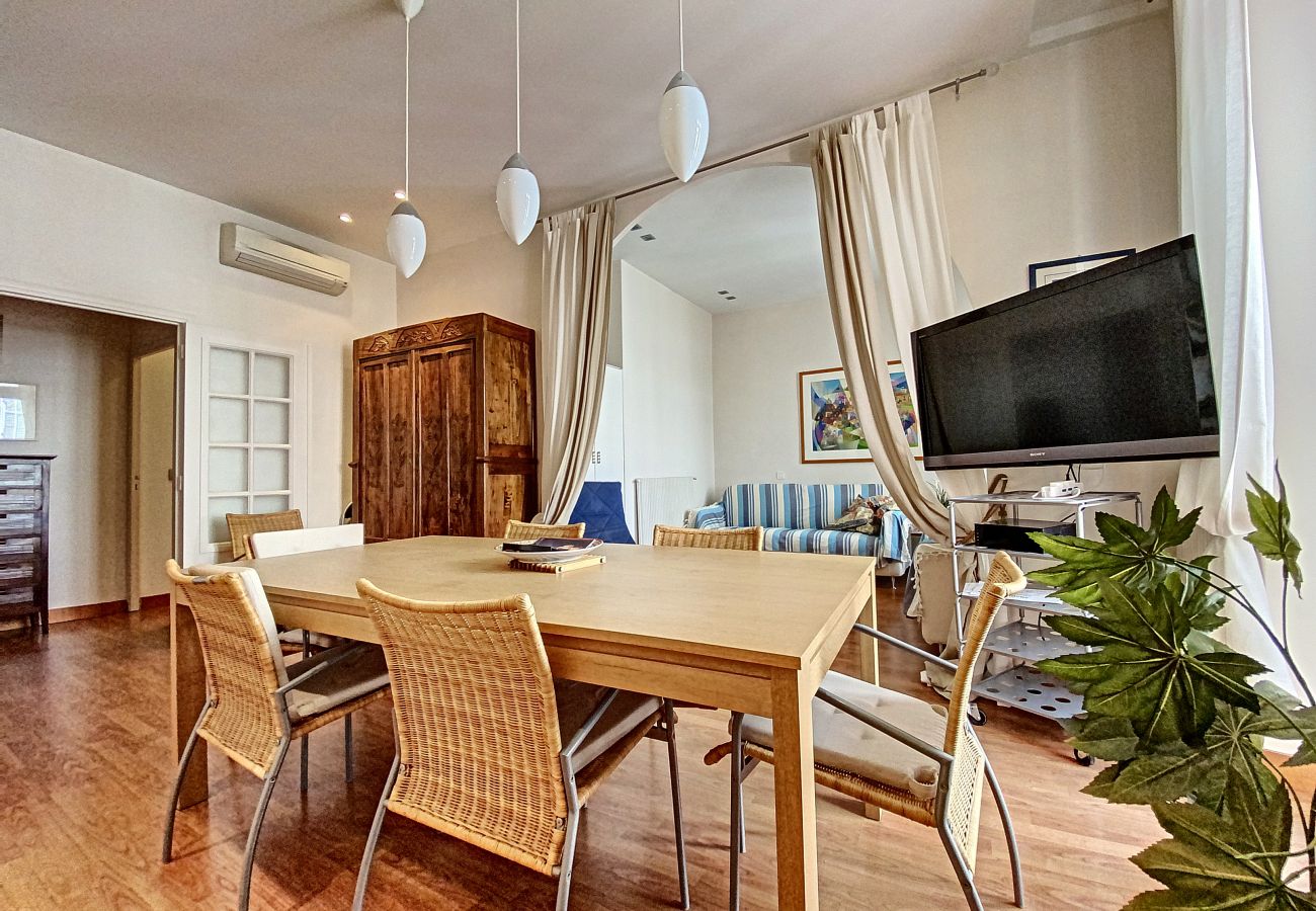 Appartement à Cannes - RAN44 Au centre ville 2 chambres