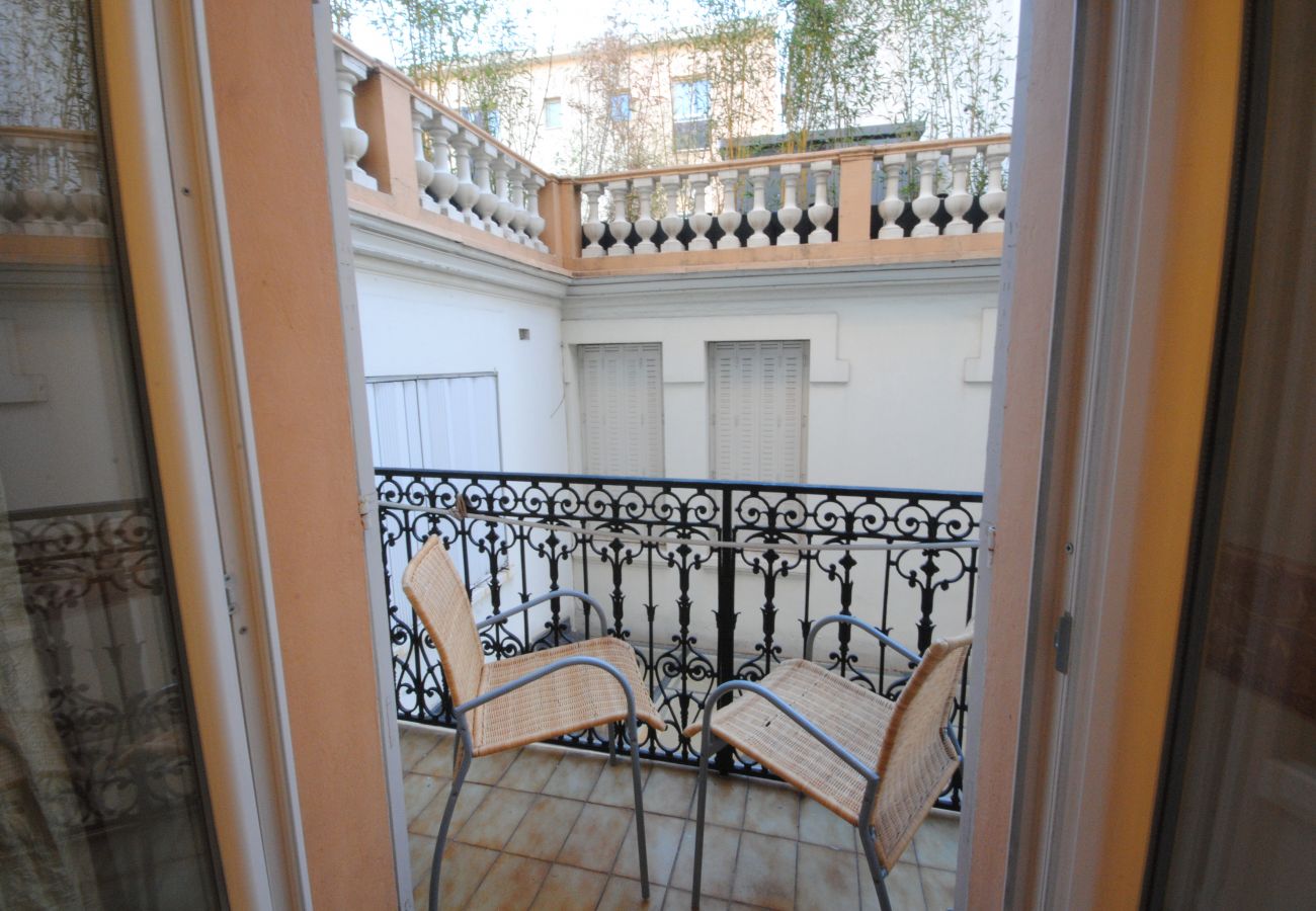 Appartement à Cannes - RAN44 Au centre ville 2 chambres