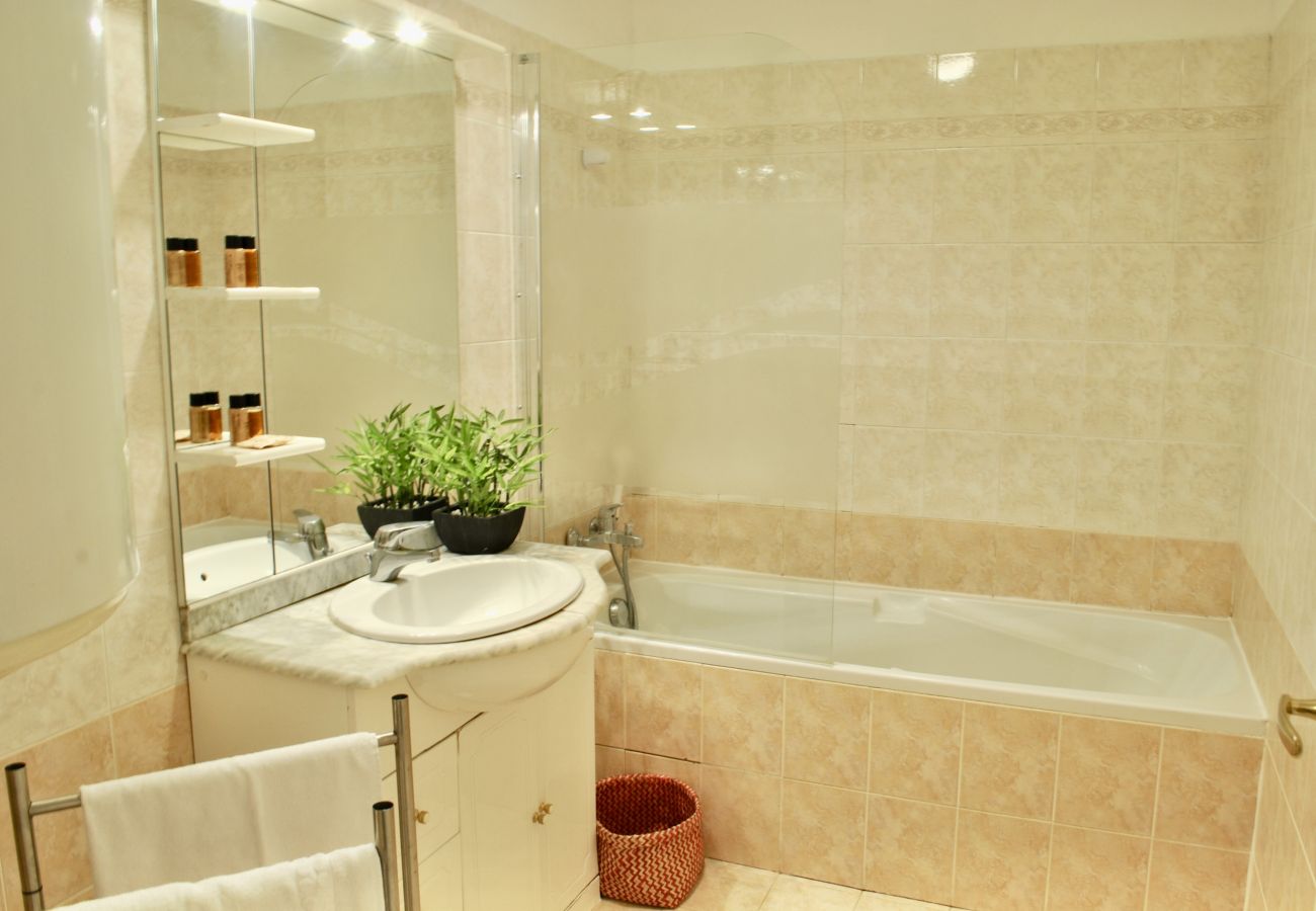 Appartement à Cannes - LHO5516 Au coeur de la ville 2 pièces