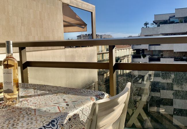 Studio à Cannes - POL519 / Grand studio balcon sud