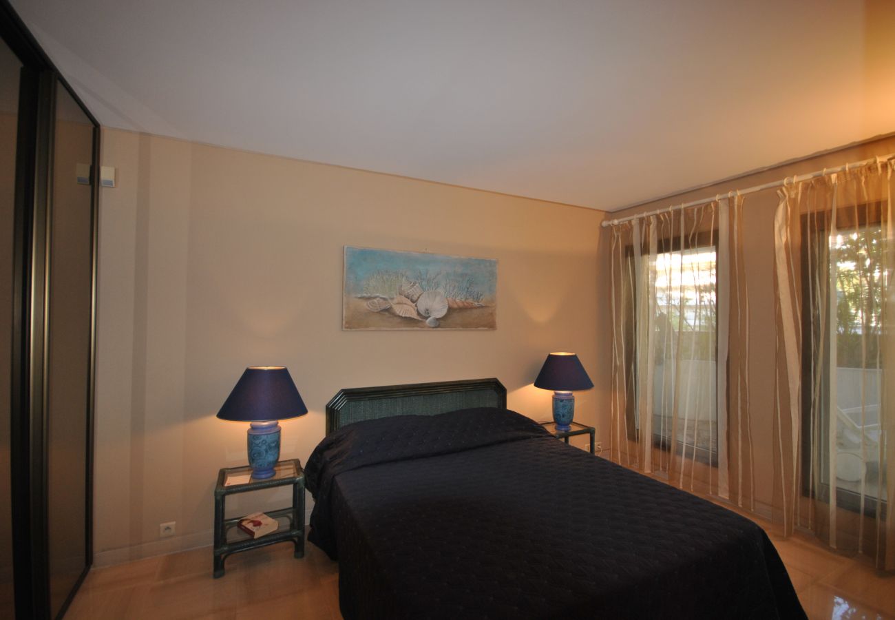 Appartement à Cannes - SAD5586 / Sur Croisette 3 pièces piscine