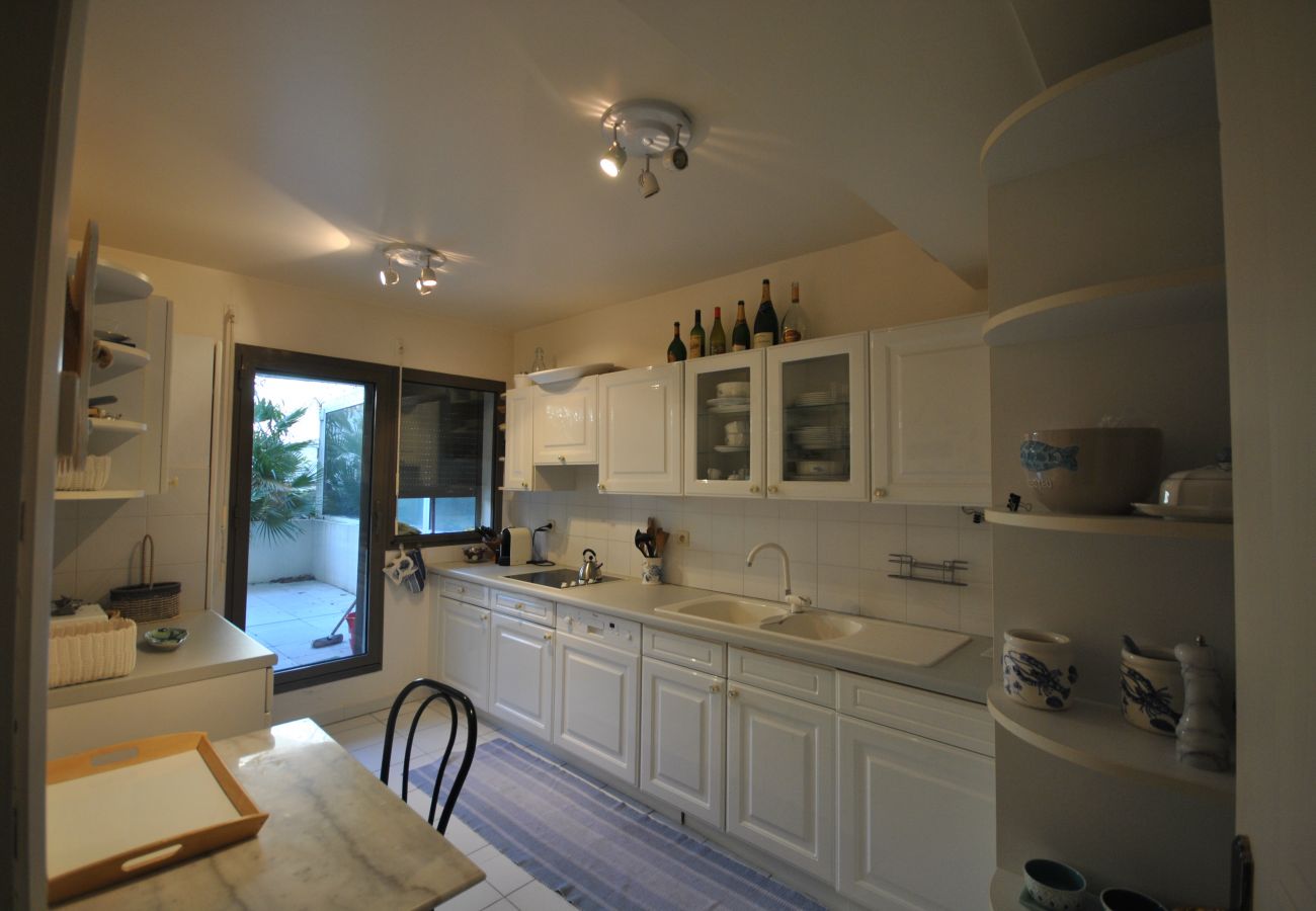 Appartement à Cannes - SAD5586 / Sur Croisette 3 pièces piscine