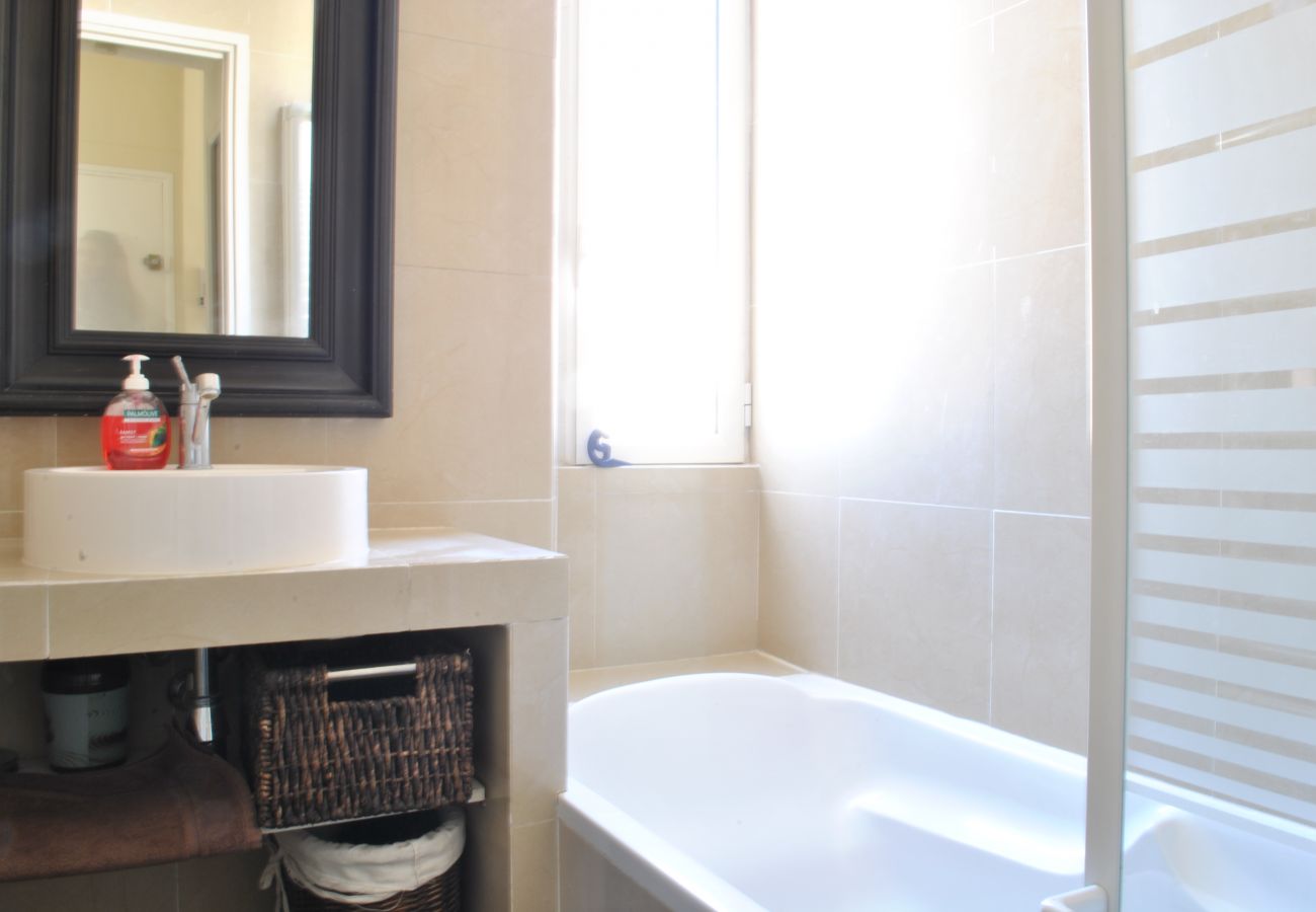 Appartement à Cannes - CUR1095 / Logement élégant idéalement placé