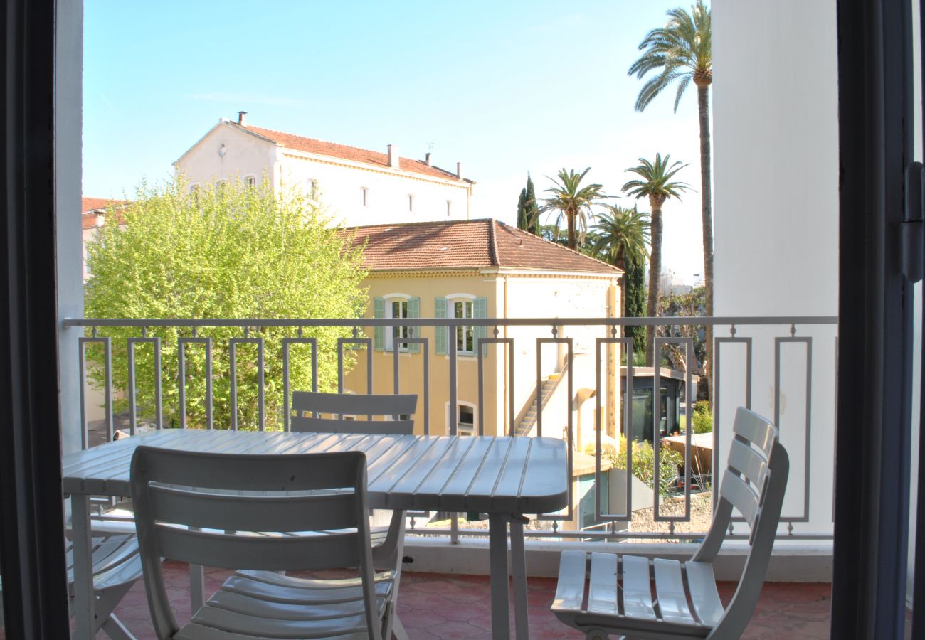 Appartement à Cannes - DET2002 / Super apt proche de toutes commodités