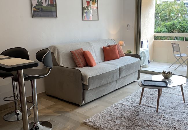 Studio à Cannes - GUE894 / Joli studio terrasse calme
