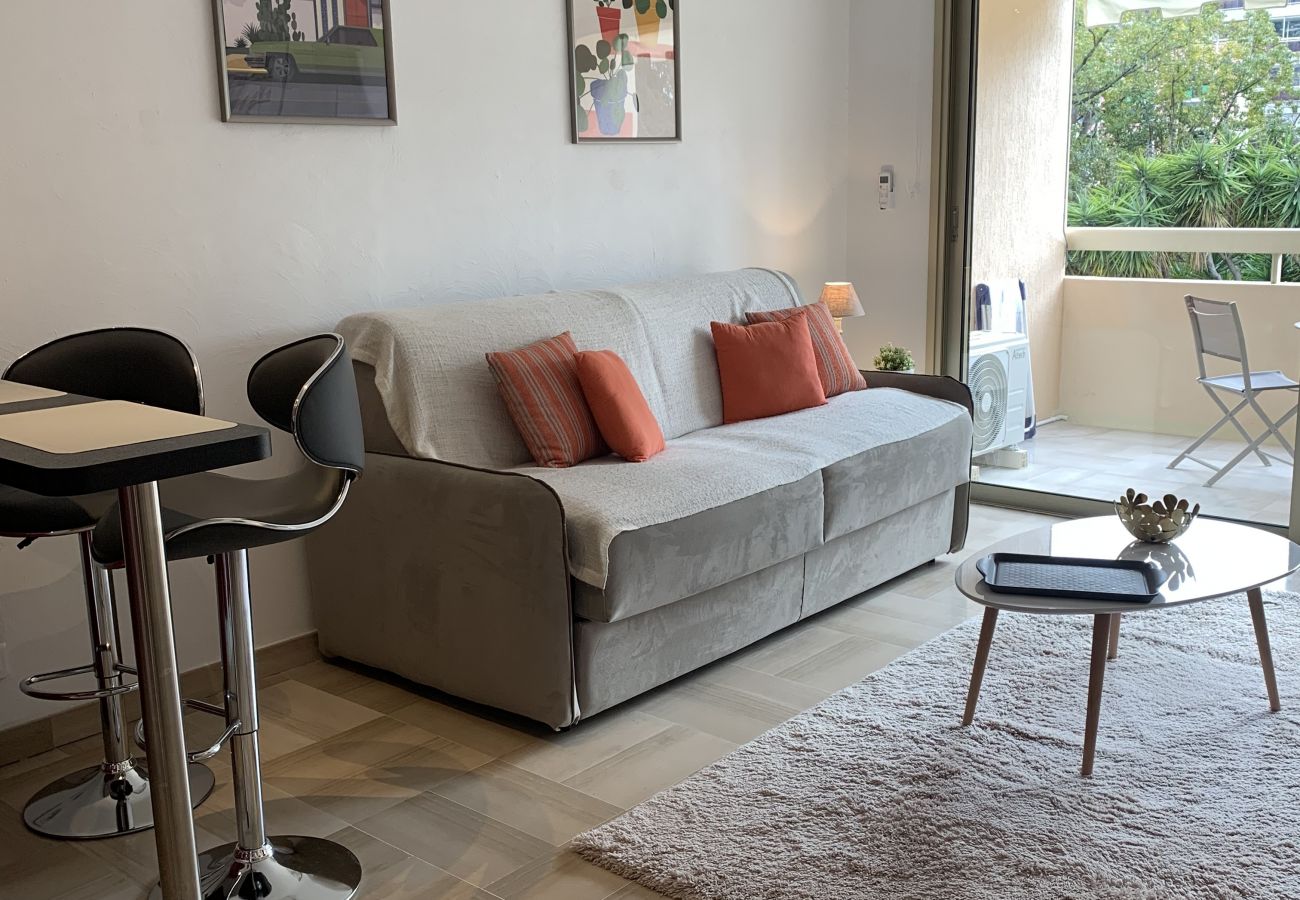 Studio à Cannes - GUE894 / Joli studio terrasse calme