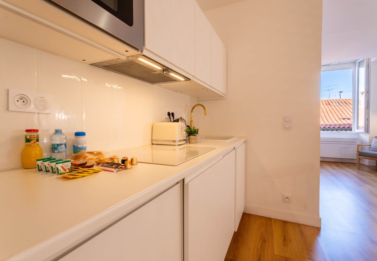 Studio à Cannes - GOLD2025 / Spacieux lumineux Studio central