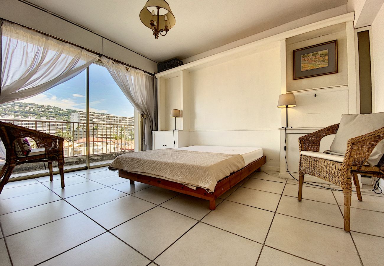 Appartement à Cannes - CHA34 / Spacieux 3 pièces, A/C, WI-FI