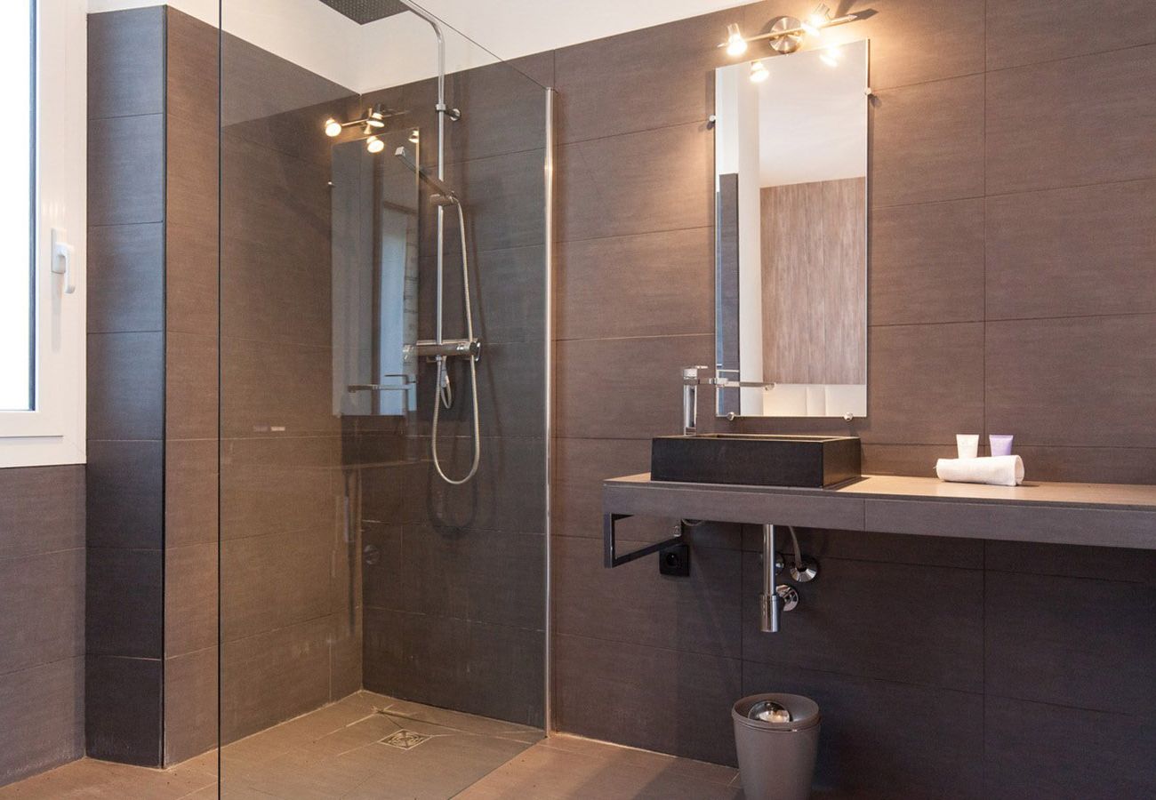 Appartement à Cannes - SUF3104 Beau 2 pièces moderne bien équippé