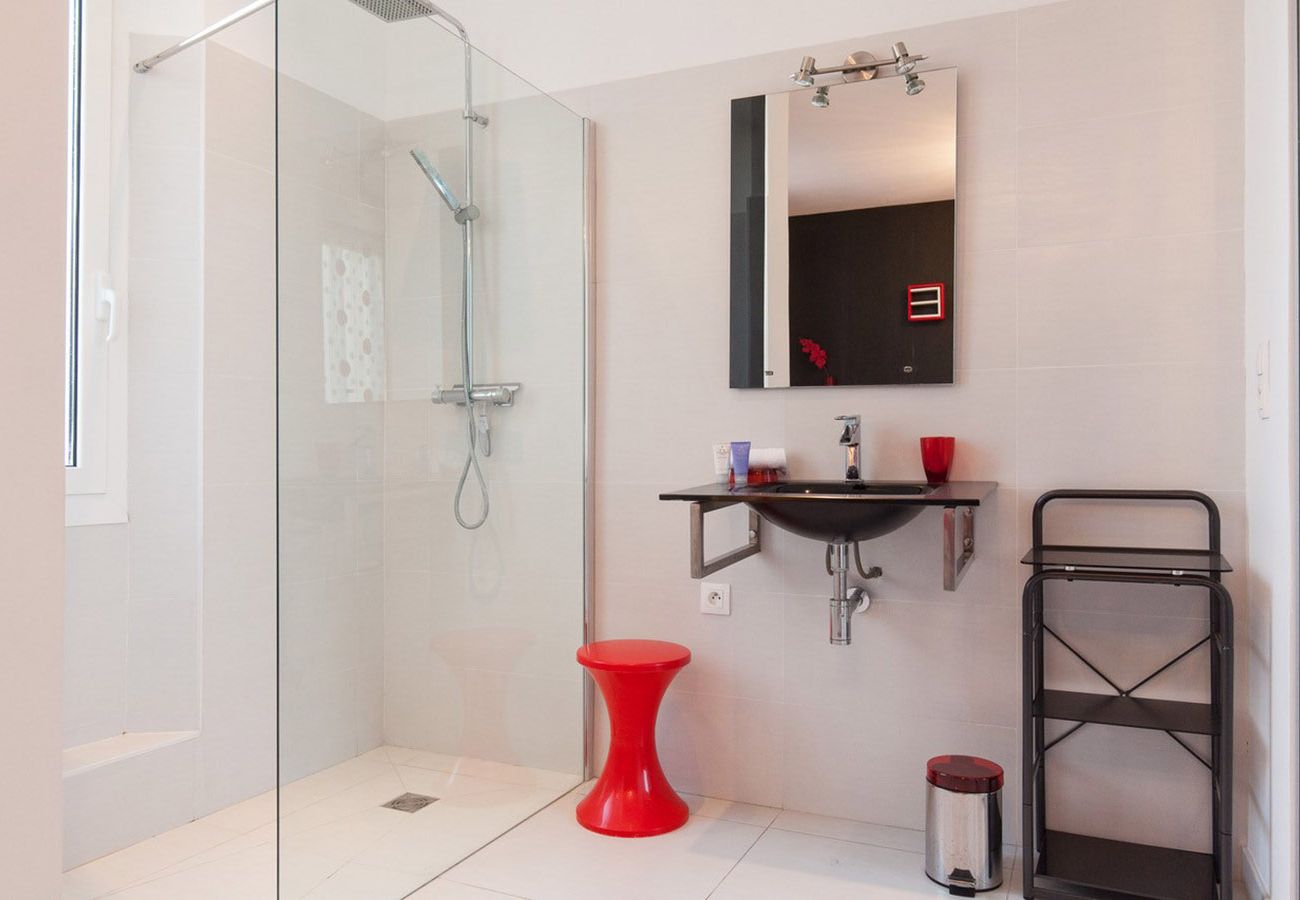 Appartement à Cannes - SUF3108  2 pièces moderne bien équippé