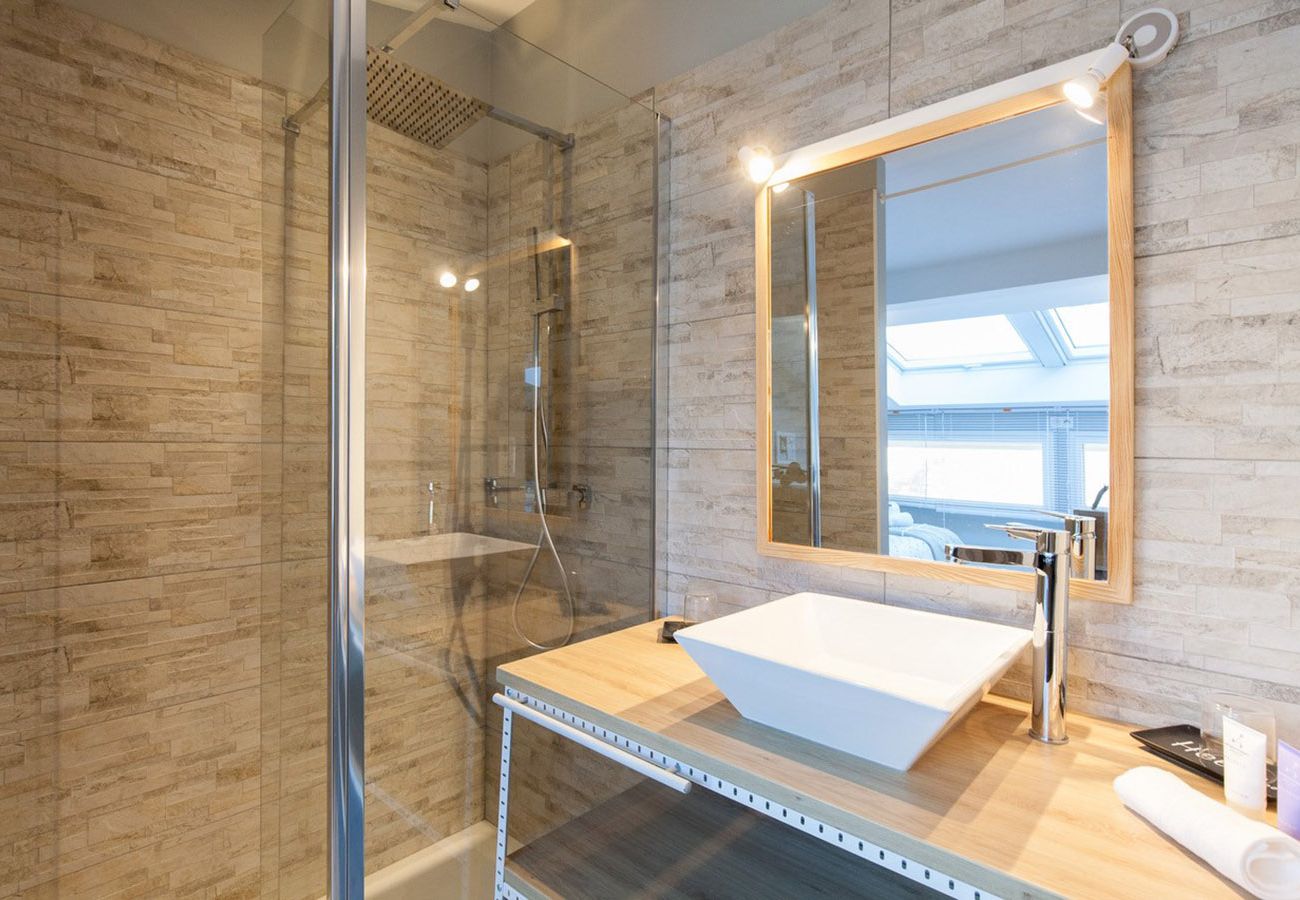 Appartement à Cannes - SUF3110  Beau 3 pièces moderne terrasse bien équip