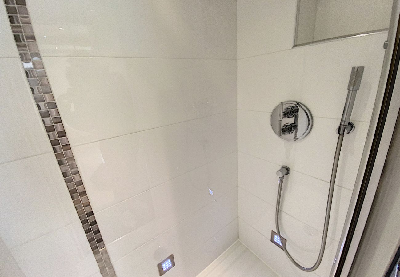 Studio à Cannes - BIA1820 Beau studio lumineux, à deux pas du Palais