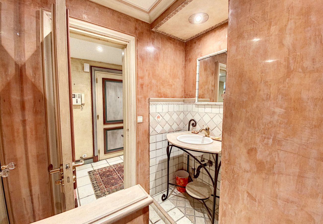 Appartement à Cannes - NES1198 Bel appartement à deux pas du Palais