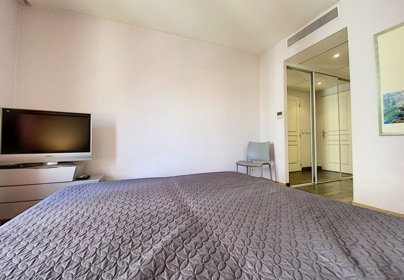 Appartement à Cannes - PAU343  / centre 4 rooms terrasse