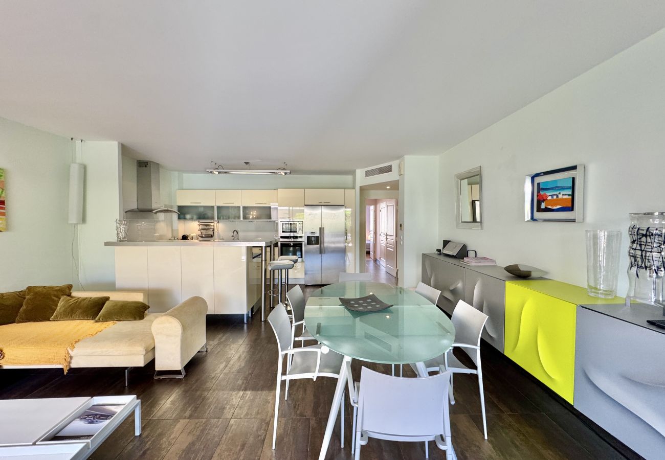 Appartement à Cannes - PAU343  / centre 4 rooms terrasse
