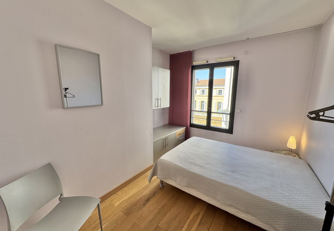 Appartement à Cannes - PAU343  / centre 4 rooms terrasse