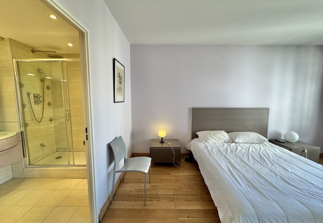 Appartement à Cannes - PAU343  / centre 4 rooms terrasse