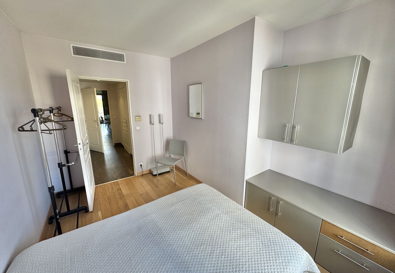 Appartement à Cannes - PAU343  / centre 4 rooms terrasse