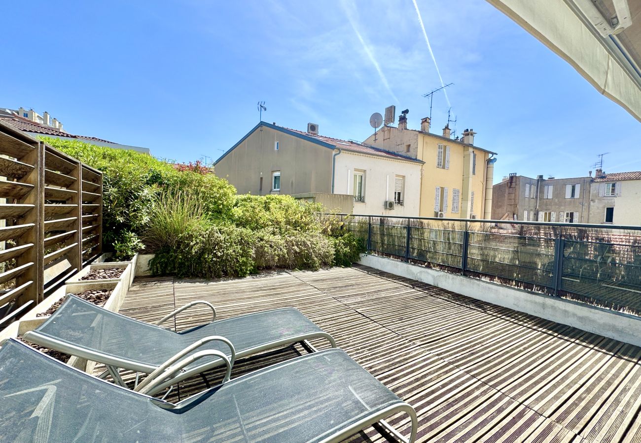 Appartement à Cannes - PAU343  / centre 4 rooms terrasse