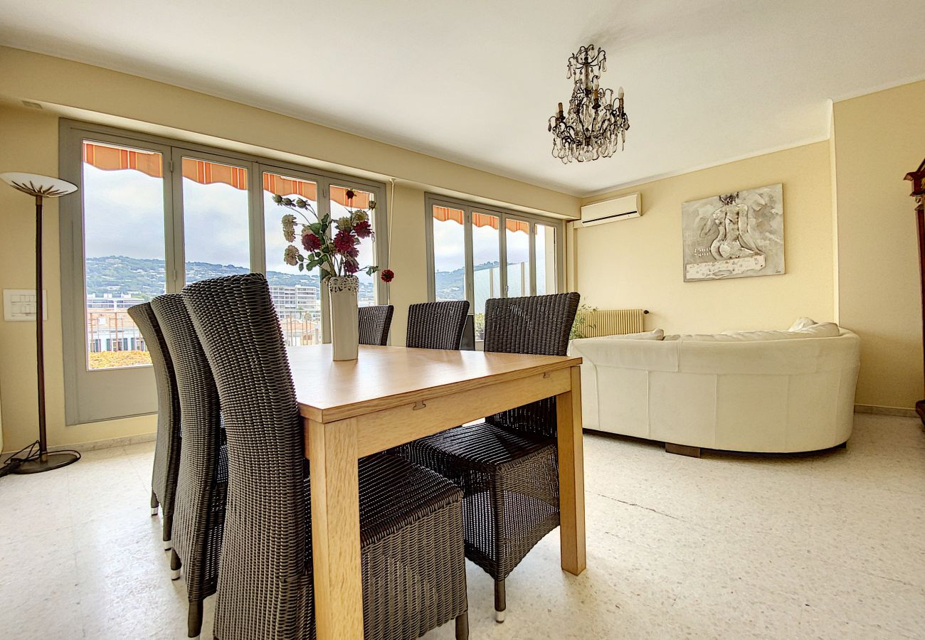 Appartement à Cannes - MAR41 22 Bd de Lorraine/ 3P