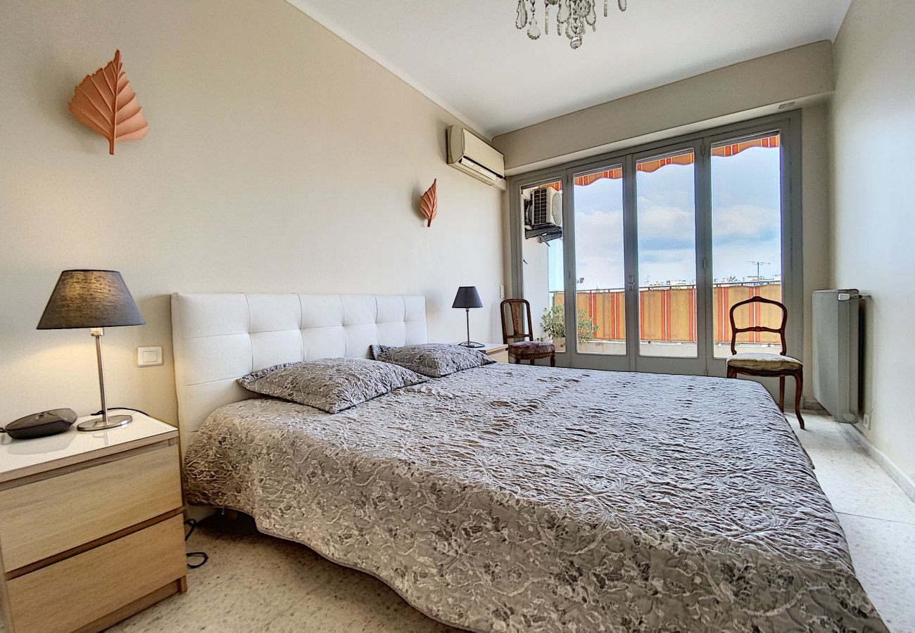 Appartement à Cannes - MAR41 22 Bd de Lorraine/ 3P