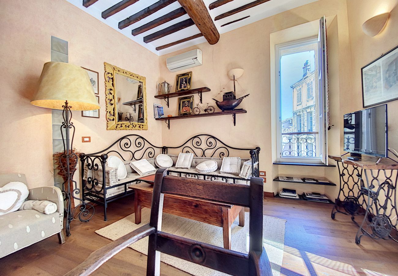 Appartement à Cannes - Saint Antoine/ MAS1411/ 3 Pièces