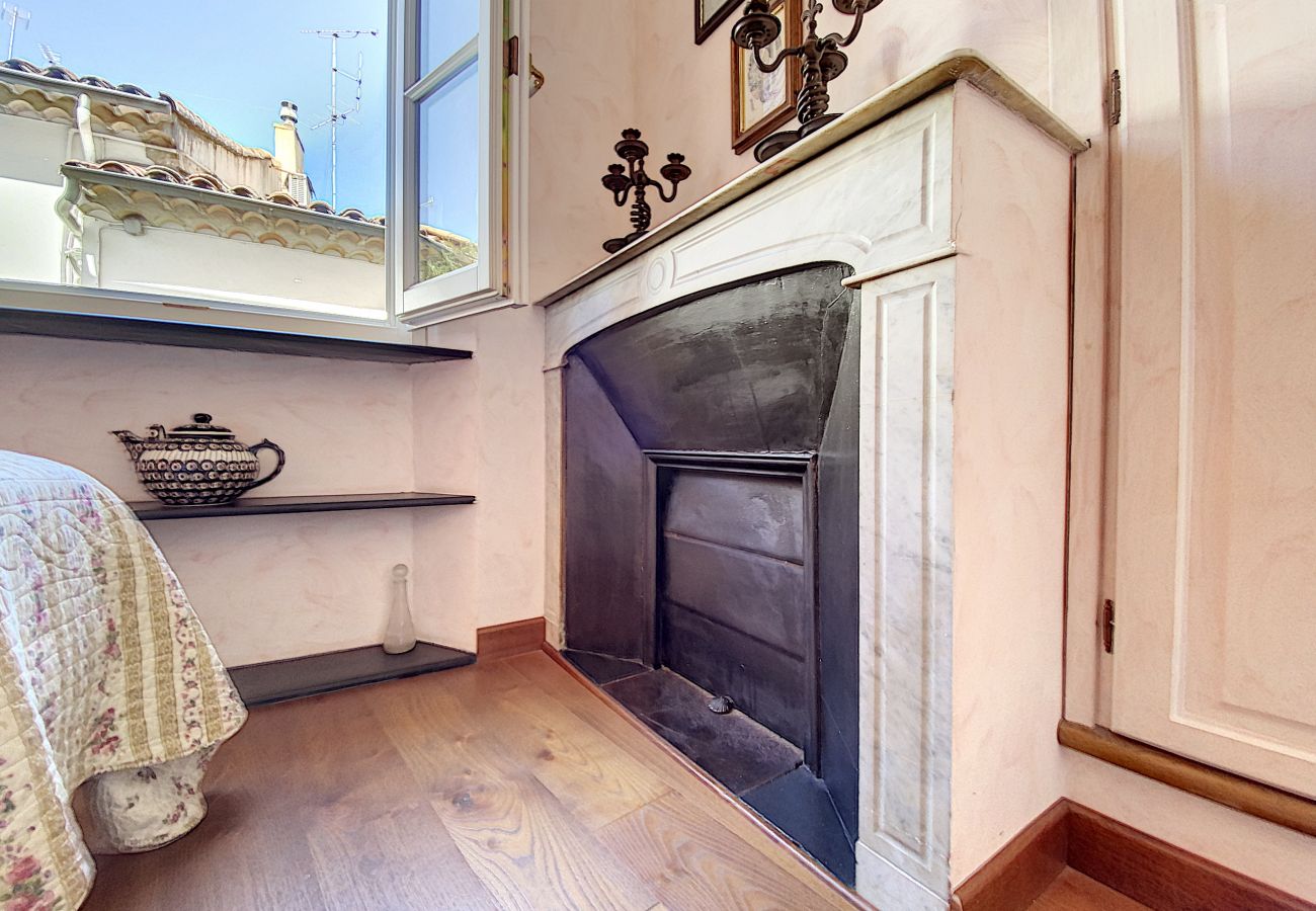 Appartement à Cannes - Saint Antoine/ MAS1411/ 3 Pièces