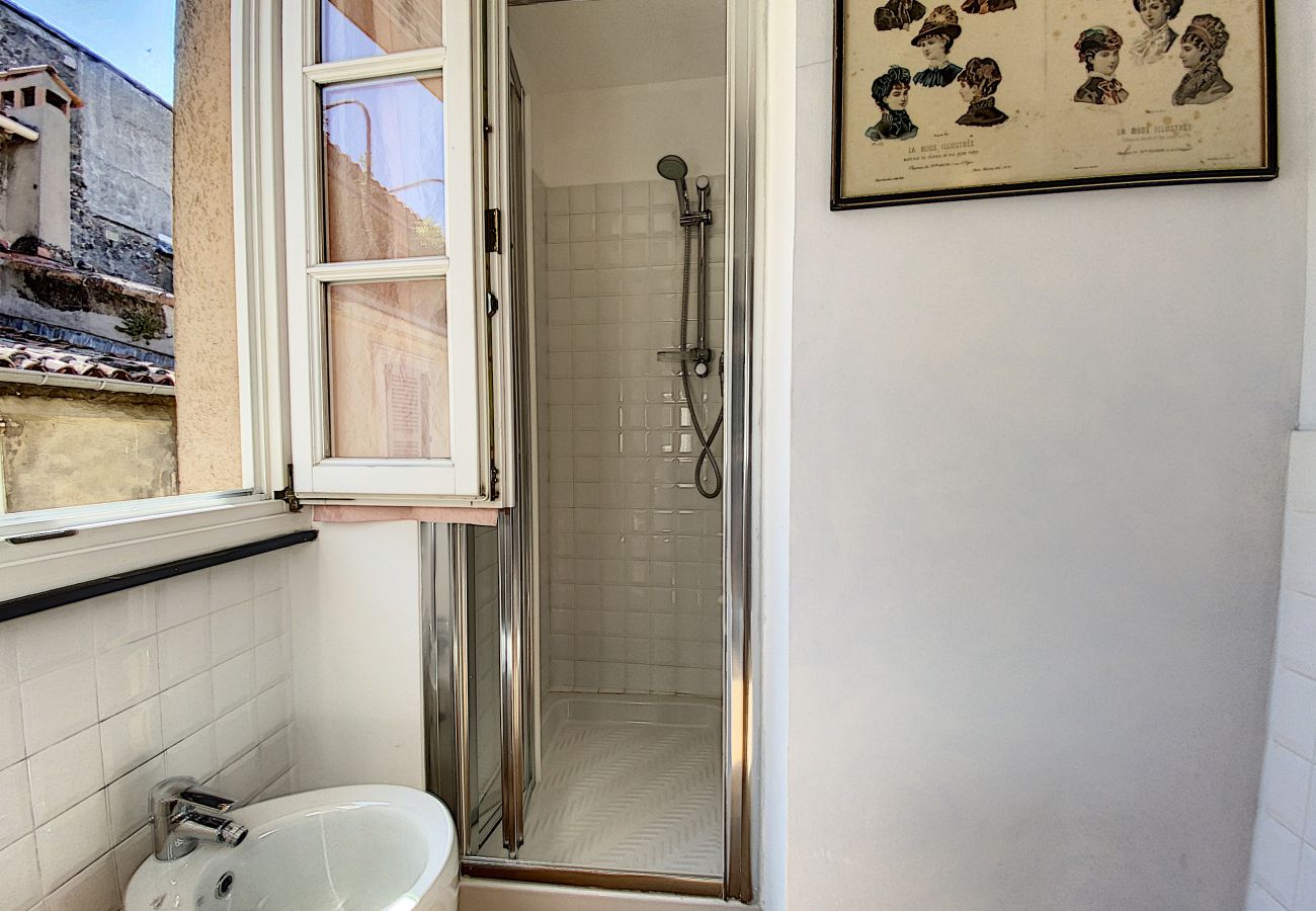 Appartement à Cannes - Saint Antoine/ MAS1412/  2 Pièces